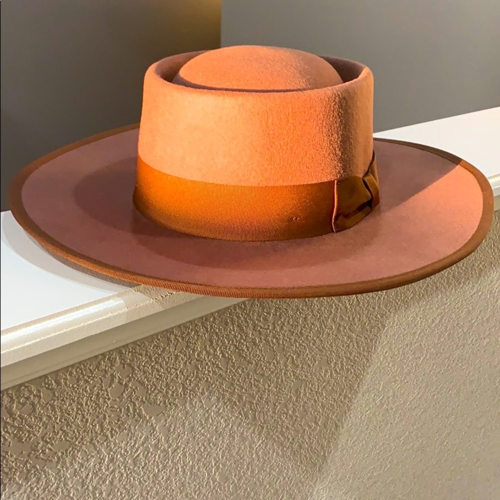 Olive & Pique Felt Hat!!